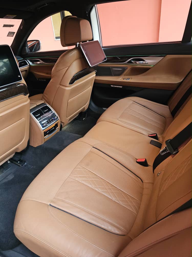 
								DISTRESS SALE ALERT ⚠️   2021 Mercedes Benz  GLB 250 (4matic) Direct Belgium  🇧🇪  With Duty  Abuja: Katamkpe  Price: 46m full									