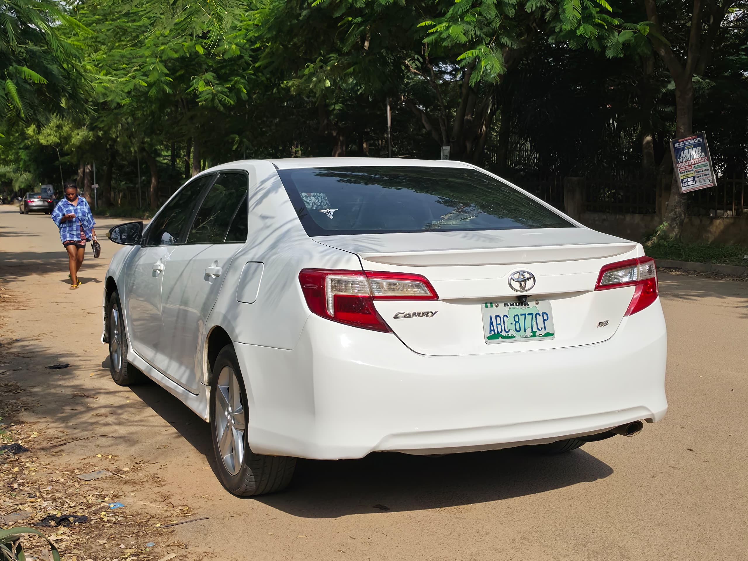 
								AWOOF DEAL ALERT 🔥  Preowned 2013 Toyota Camry 😍 ✅ Untampered engine  ✅ Untampered gear  BELGIUM STANDARD   Going for just ₦9.7m net full									