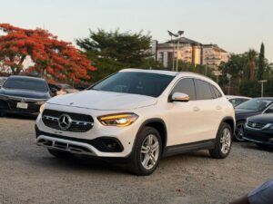 GIVEAWAY DEAL‼️‼️‼️ CAREFULLY USED 2021 MBENZ GLA250 WITH ORIGINAL DUTY   GOONG FOR JUST 23.5M NET OWMERS HOUSE ABUJA📍 ZERO CHAIN DEAL