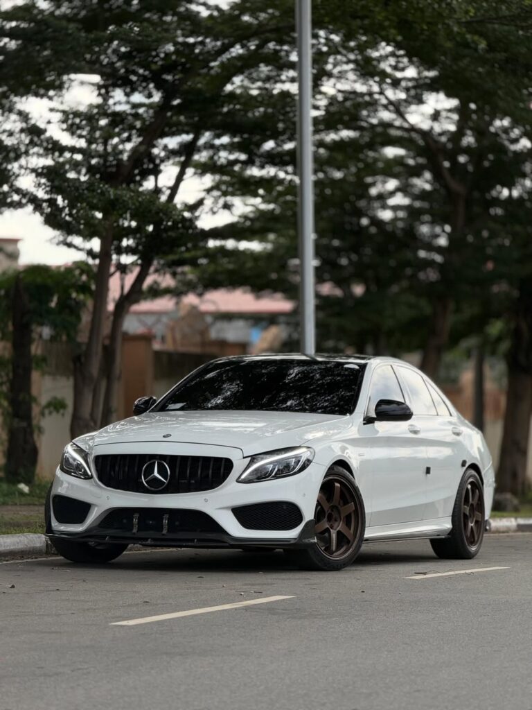 UP FOR SALE‼️‼️‼️ FOREIGN USED MERCEDES-BENZ C450 2016 MODEL WITH ORIGINAL DUTY GOING FOR JUST ₦33,500,000 ONLY.📍 LOCATION: ABUJA
