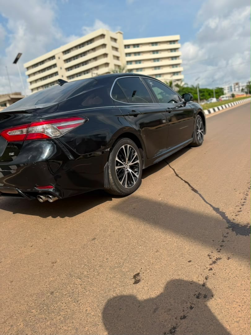 
								SUPER CLEAN FOREIGN USED TOYOTA CAMRY SE 2019 (LANDED 2 WEEKS AGO)  ORIGINAL DUTY 📃  PRICE: 28M 💰  ABUJA DEAL 📍  NATIONWIDE DELIVERY full									