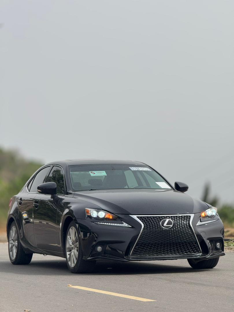 
								DISTRESS SALE FOREIGN USED 2015 Lexus is250 is available location Abuja price just 20.5M owner price faka faka we need money full									