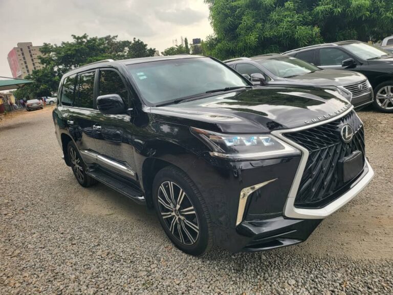 Super sound clean Nigeria use Belgium standard LX LEXUS 570 with perfect condition just buy n fly @ distress price 38m only