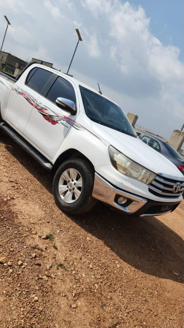 Quick Sale  Toyota Hilux 2020 Automatic Transmission with Allocation Documents Going For Just 🏷️39.5M Net 📍Abuja Deal
