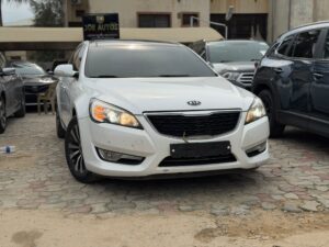 QUICK SALE!! 🚨  Extremely Clean Foreign Used 2011 Kia K7 Everything working perfectly • Buy & Drive • Full option  💰 ₦10.5 Million 📍 Abuja