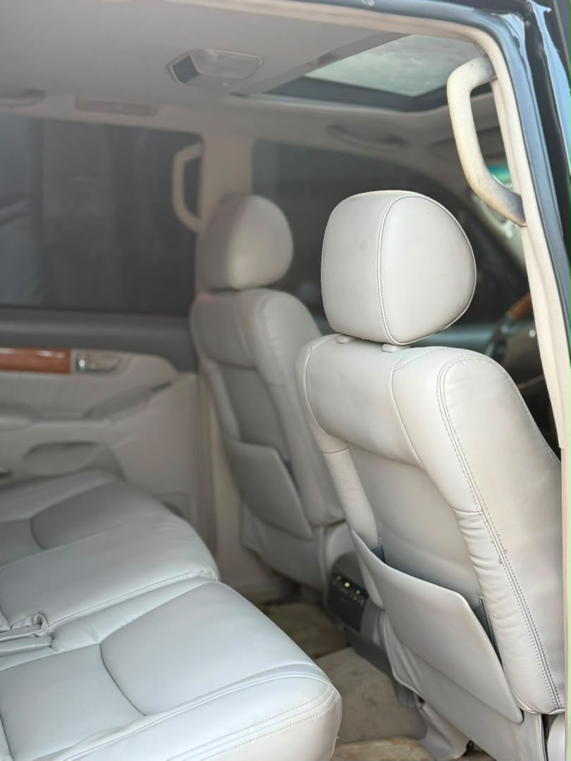 
								Extremely clean 2005 Lexus GX470 For 8.9m Abuja full									