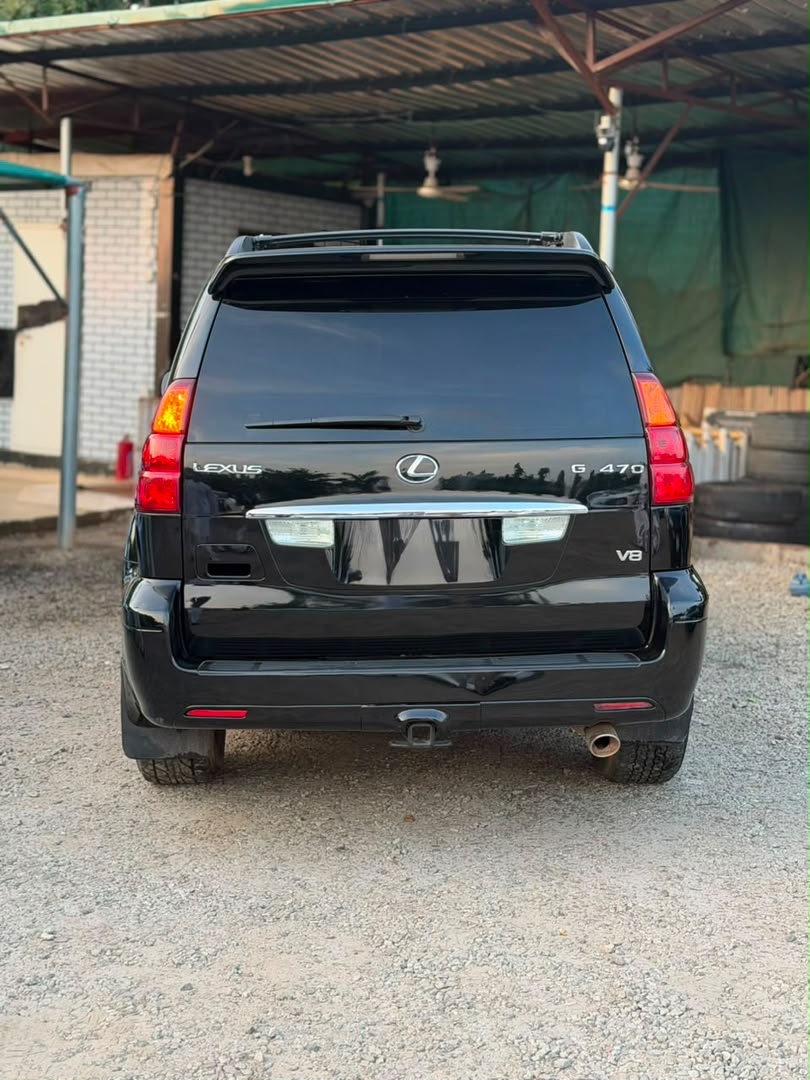 
								Extremely clean 2005 Lexus GX470 For 8.9m Abuja full									