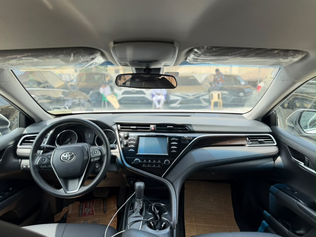 
								FOREIGN USED 2018 TOYOTA CAMRY LE  PRICE: 22M full									