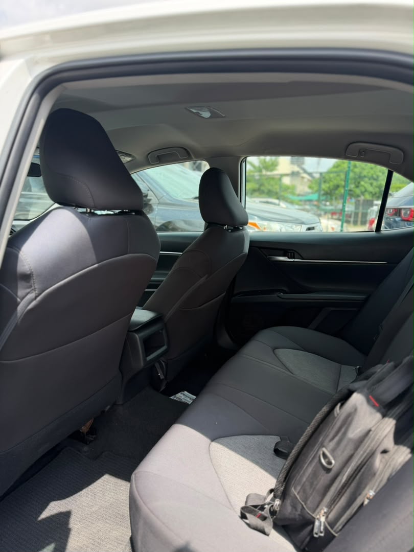 
								FOREIGN USED 2018 TOYOTA CAMRY LE  PRICE: 22M full									