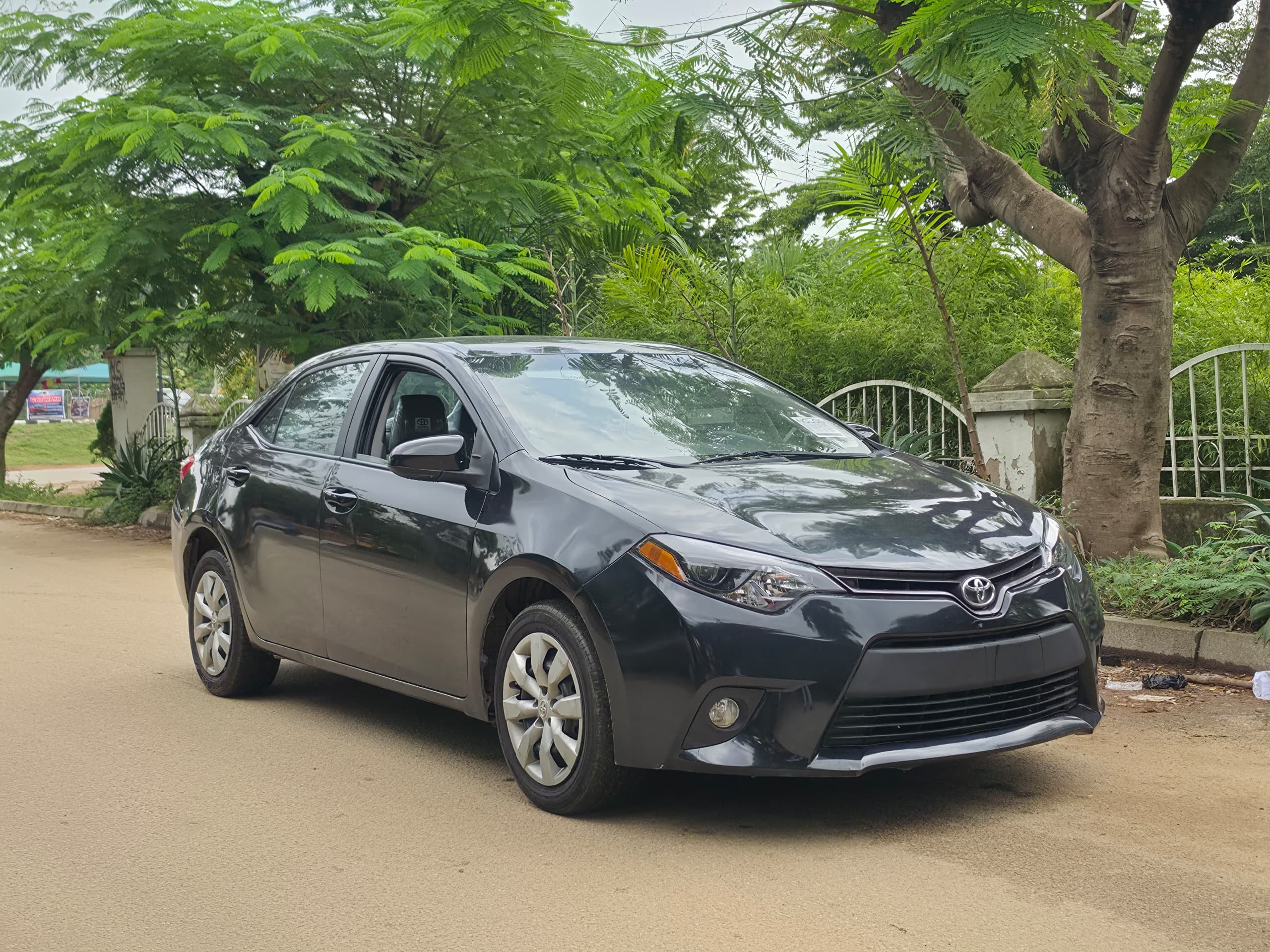 
								Awoof Deal. Extremly Clean Foreign Used 2016 Toyota corolla LE with July 2026 duty going for just 12.8m full									