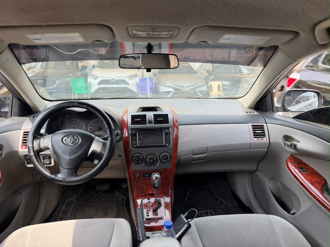 
								WELL MAINTAINED 2013 TOYOTA COROLLA  PRICE: 7.8M full									