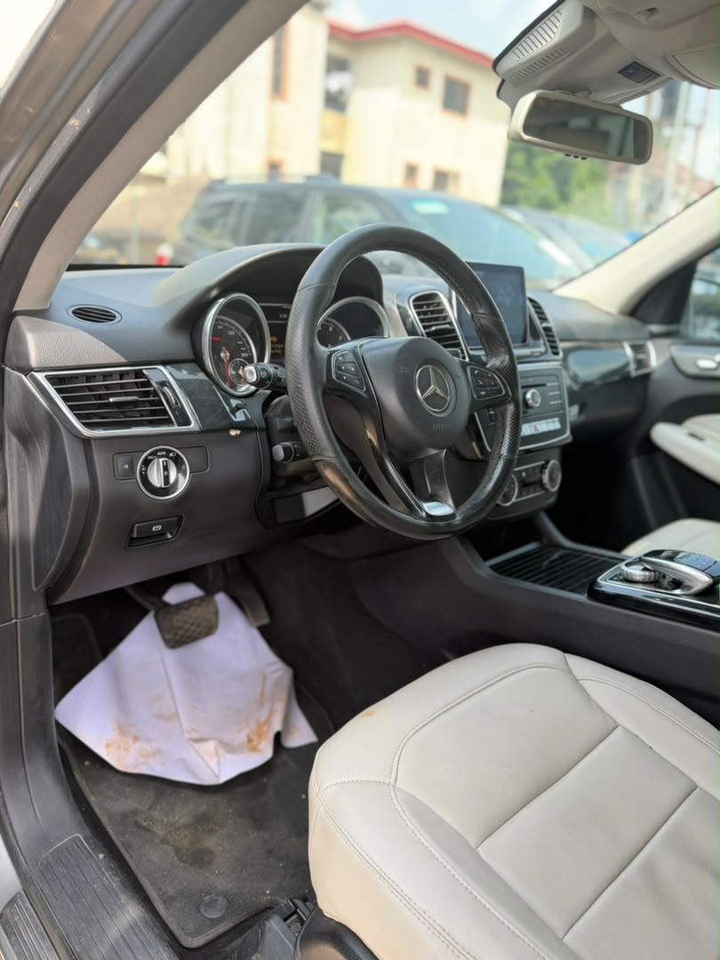 
								CLEAN FOREIGN USED 2016 MERCEDES GLE350 WITH 360 CAMERA  PRICE: 31M full									