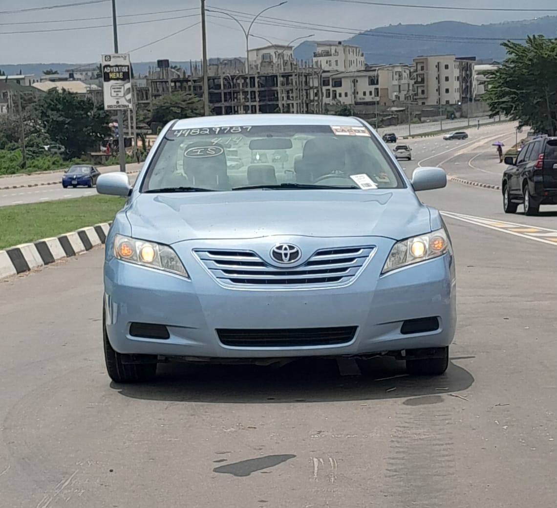 
								FOREIGN USED 2008 TOYOTA CAMRY LE V4 NOTHING TO FIX IN PRISTINE CONDITION WITH ORIGINAL CUSTOM DUTY GOING FOR 9.5M ABUJA DEAL full									