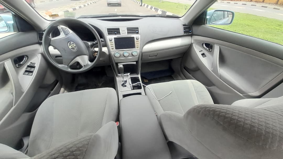 
								FOREIGN USED 2008 TOYOTA CAMRY LE V4 NOTHING TO FIX IN PRISTINE CONDITION WITH ORIGINAL CUSTOM DUTY GOING FOR 9.5M ABUJA DEAL full									