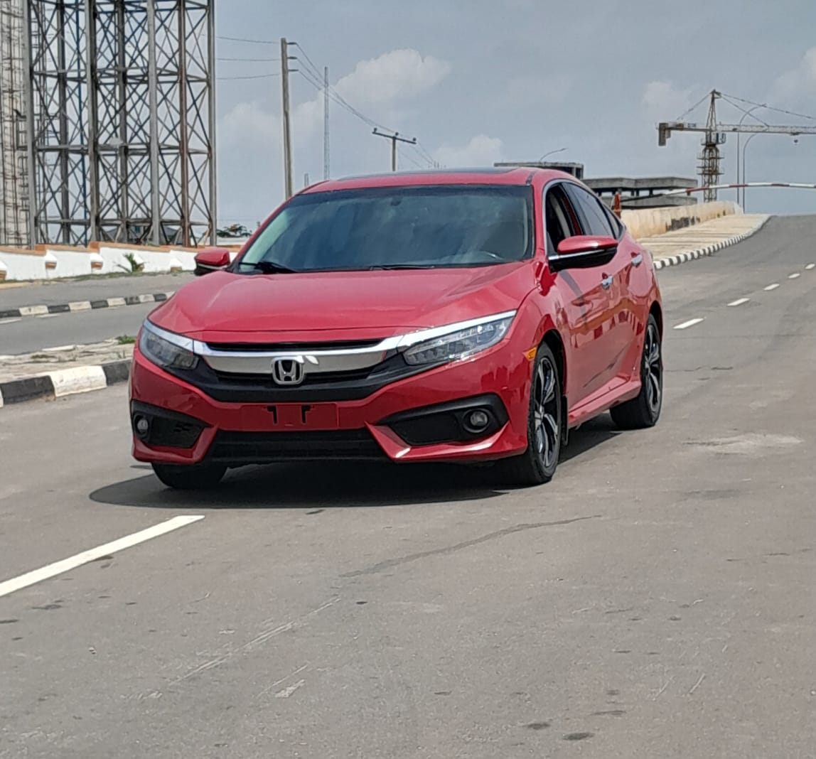 
								FOREIGN USED 2019 HONDA CIVIC UNTAMPERED SYSTEM WITH ORIGINAL DUTY GOING FOR JUST 14.5M ABUJA DEAL full									