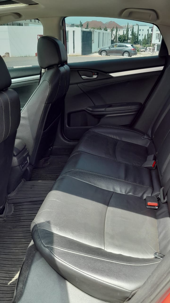 
								FOREIGN USED 2019 HONDA CIVIC UNTAMPERED SYSTEM WITH ORIGINAL DUTY GOING FOR JUST 14.5M ABUJA DEAL full									