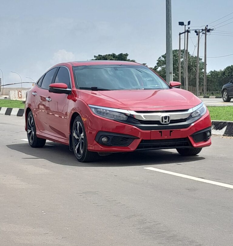 FOREIGN USED 2019 HONDA CIVIC UNTAMPERED SYSTEM WITH ORIGINAL DUTY GOING FOR JUST 14.5M ABUJA DEAL