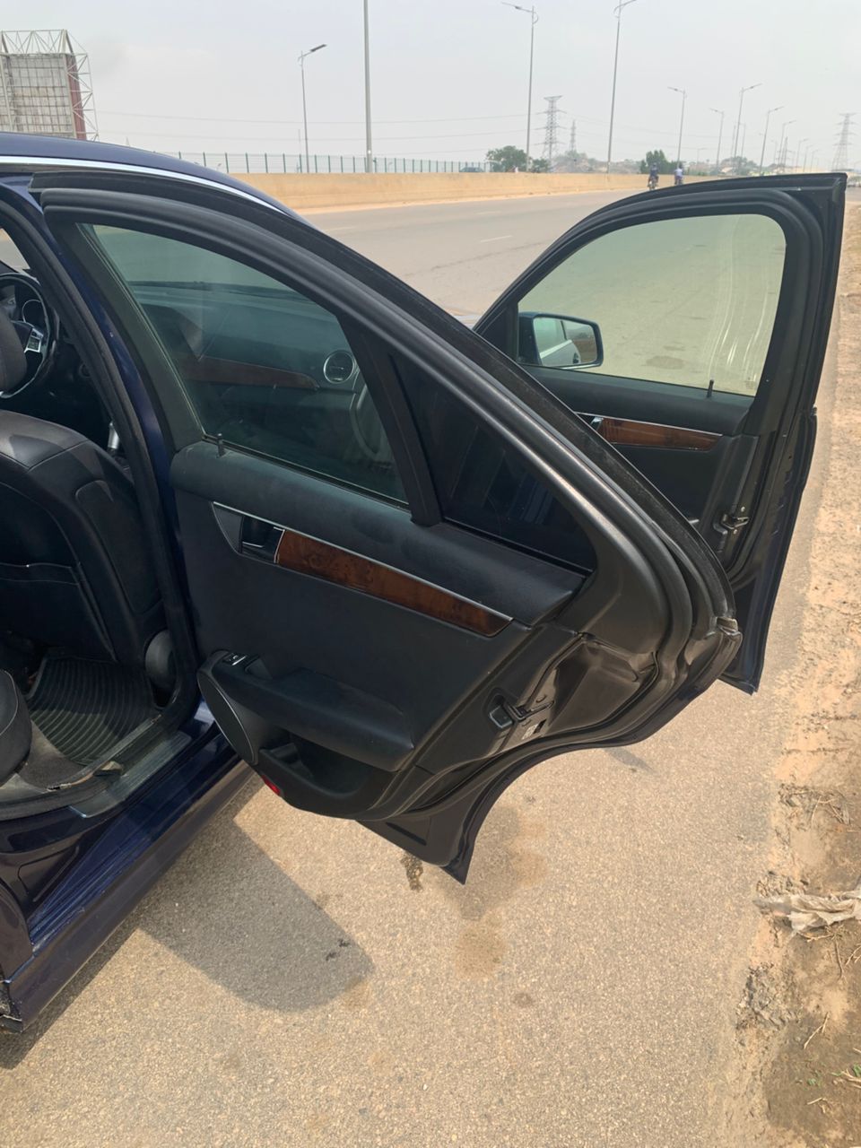 
								Distress alert🚨 Sari Sari Sari Mercedes Benz C300 2013 model Duty✅ Price 7m Abuja full									