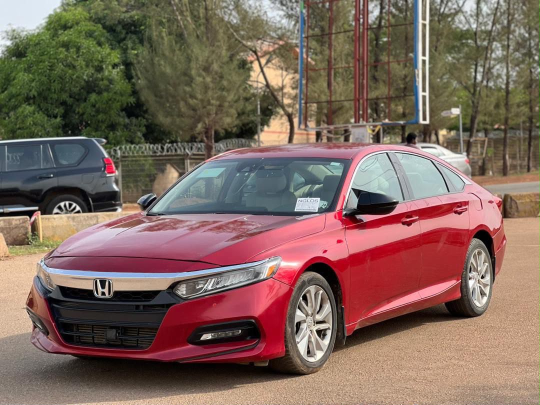 
								Super sharp direct Belgium 2018 Honda Accord with original duty going for just 22M full									