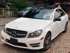 Dealers deal Neatly use 2013 Mercedes Benz C300 black engine and keyless for only 6.7m. Ac need attention.