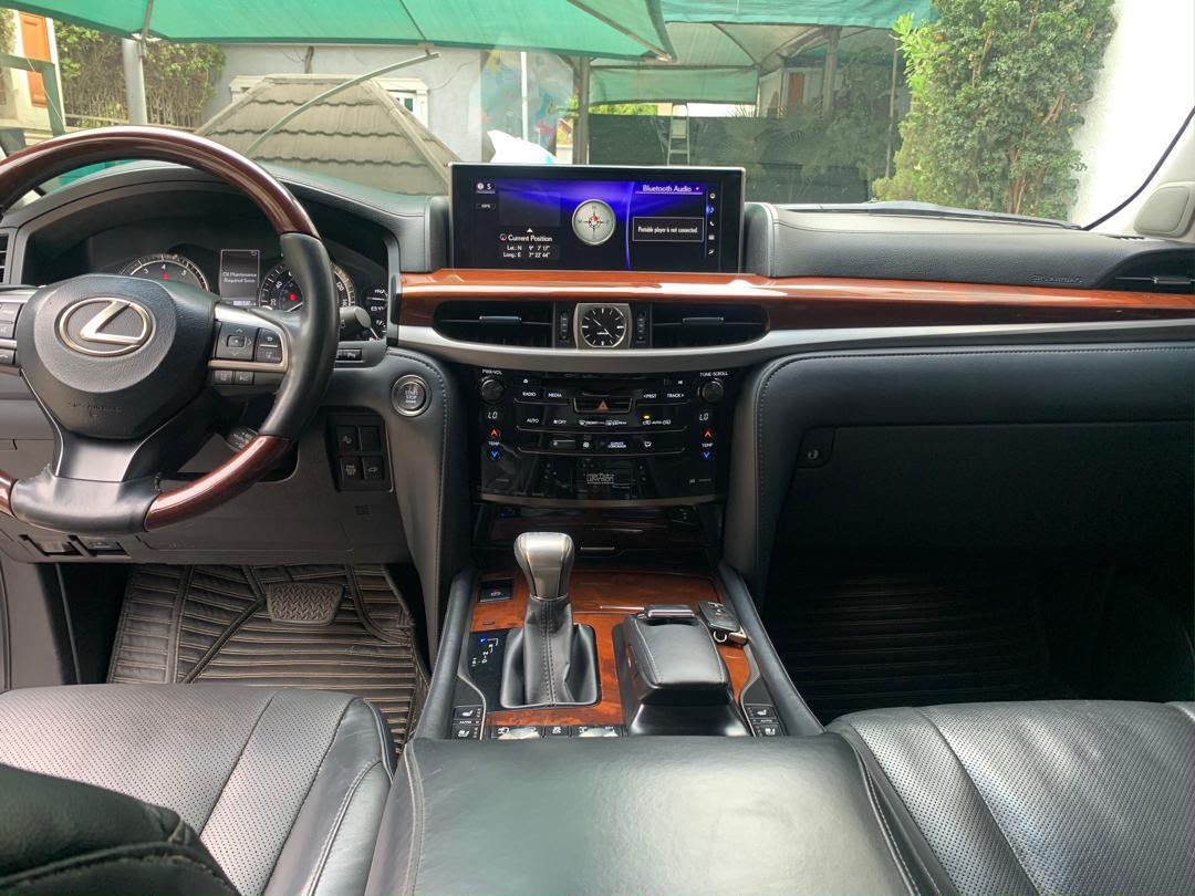 
								2019 on belt Lexus LX570  Brandnew standard  Very low mileage  Neatly used still in Brandnew condition  88M with owner full									