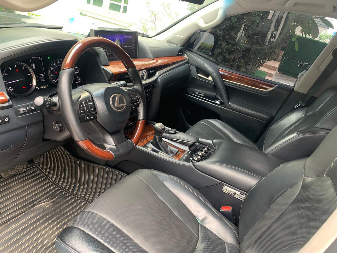 
								2019 on belt Lexus LX570  Brandnew standard  Very low mileage  Neatly used still in Brandnew condition  88M with owner full									