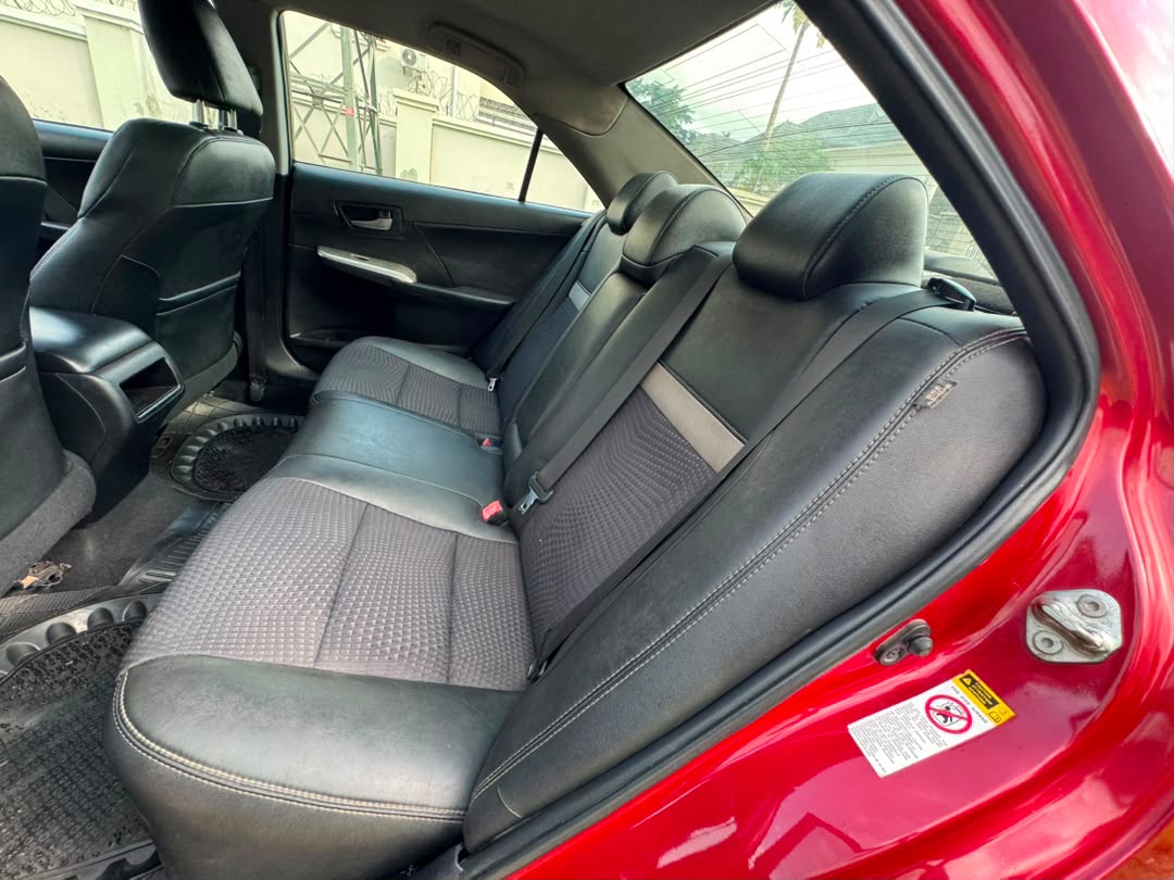 
								Urgent money needed🚨‼️Extremely clean ‼️ Belgium Excape Toyota camry SE 2014 untempered engine nd gear everything perfect going for 8.3 Hurry up before u hear sold full									