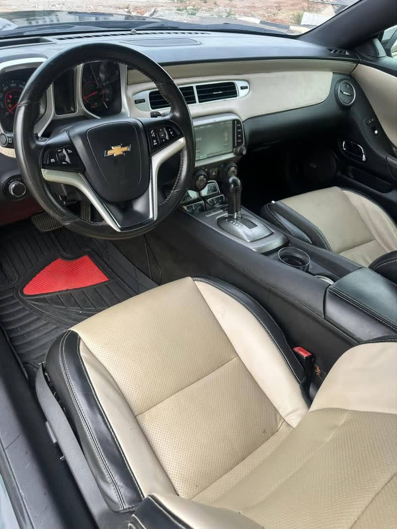 
								Unregistered 2013 fully uplifted to 2016 Chevrolet Camaro, with Dubai kits, still very new and extremely sound, Full customs duty, brand new tires. Abuja  9.8M full									