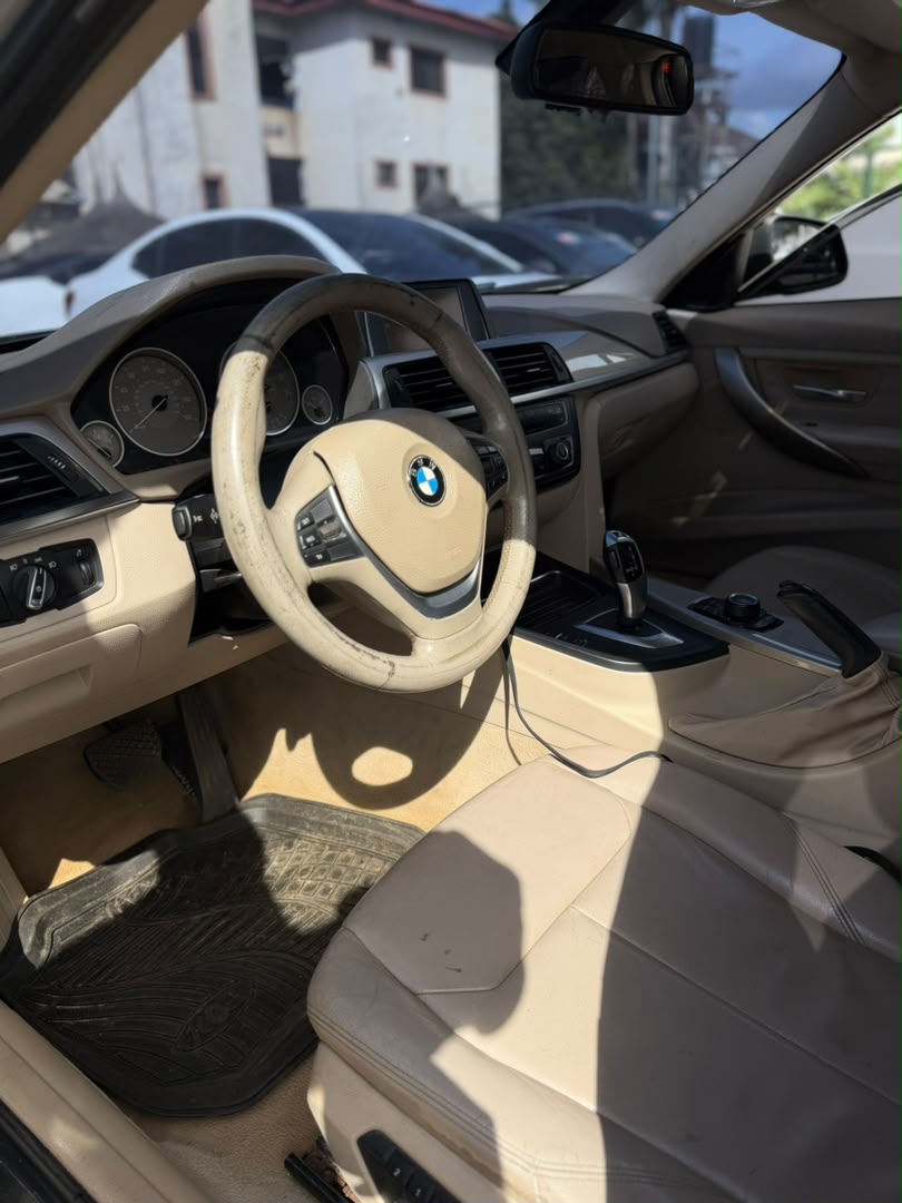 
								CLEAN USED 2012 BMW 328i AVAILABLE  PRICE: 13.5M full									