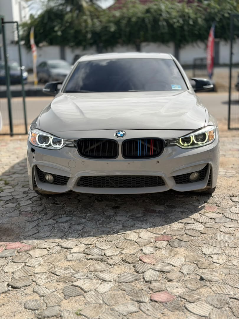 
								CLEAN USED 2012 BMW 328i AVAILABLE  PRICE: 13.5M full									
