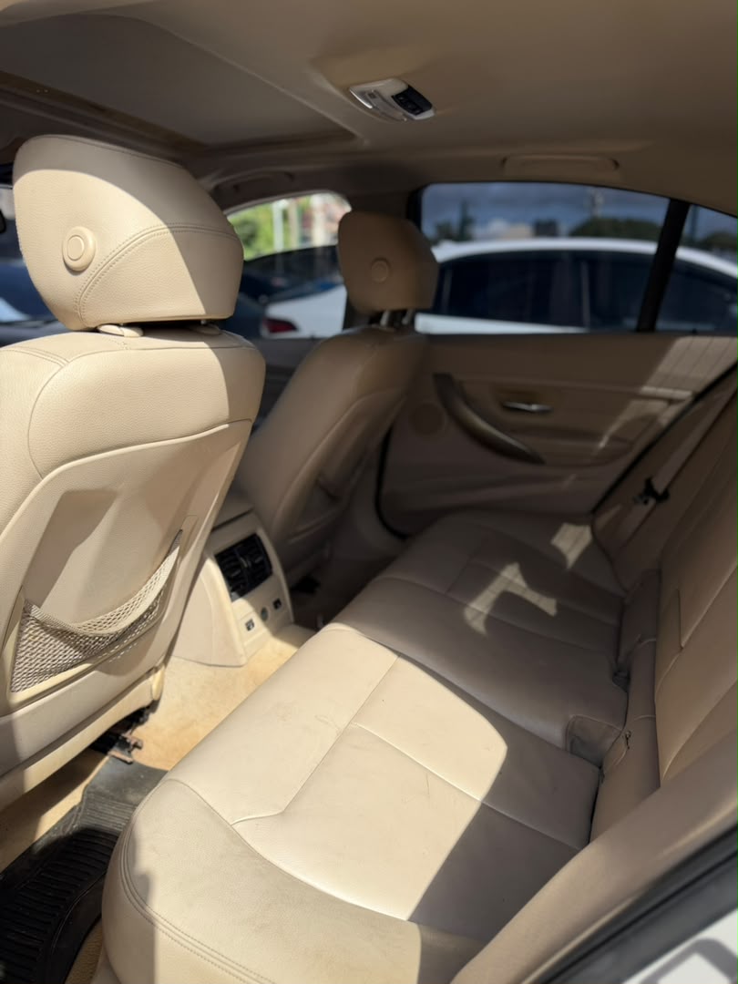 
								CLEAN USED 2012 BMW 328i AVAILABLE  PRICE: 13.5M full									