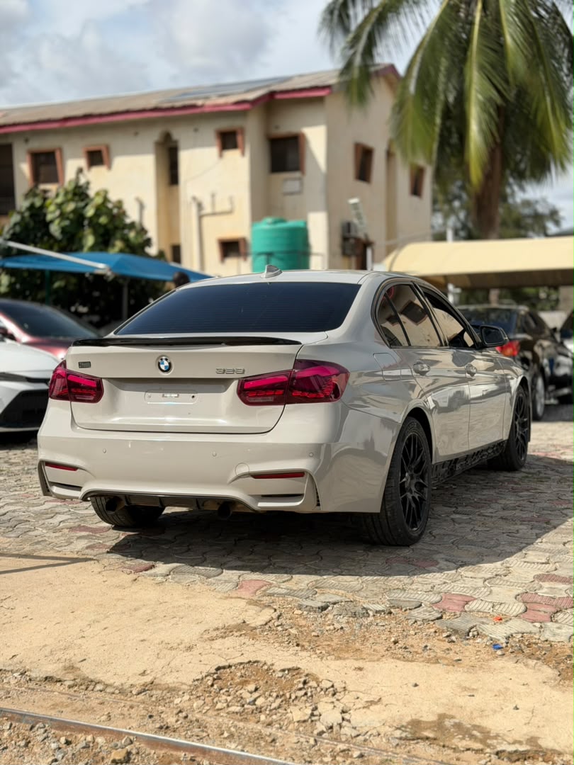 
								CLEAN USED 2012 BMW 328i AVAILABLE  PRICE: 13.5M full									