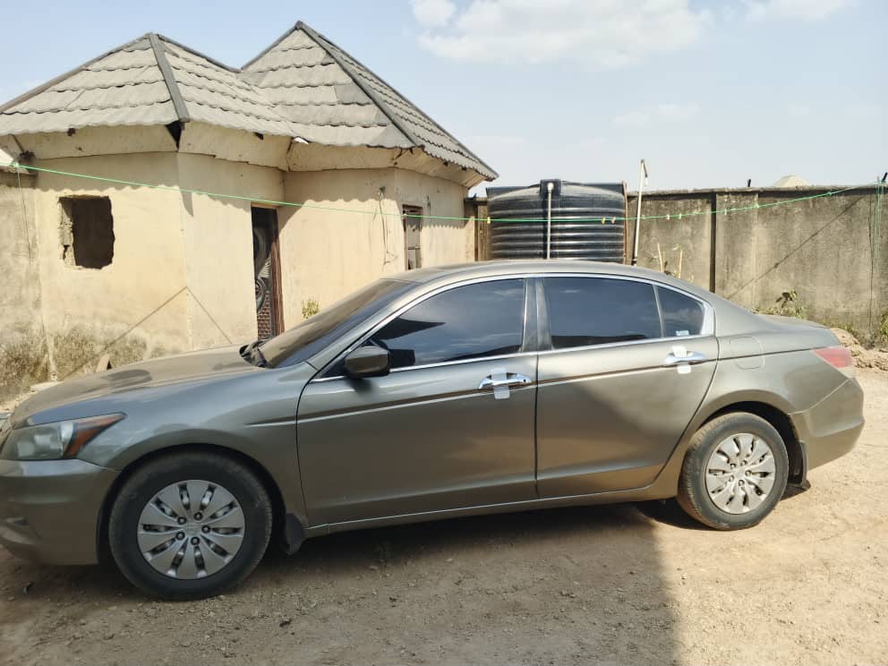 
								PREOWNED HONDA ACCORD 2012 EX🇳🇬  ORIGINAL DUTY📃  PRICE: 6M 💰  ABUJA DEAL 📍  NATIONWIDE DELIVERY full									