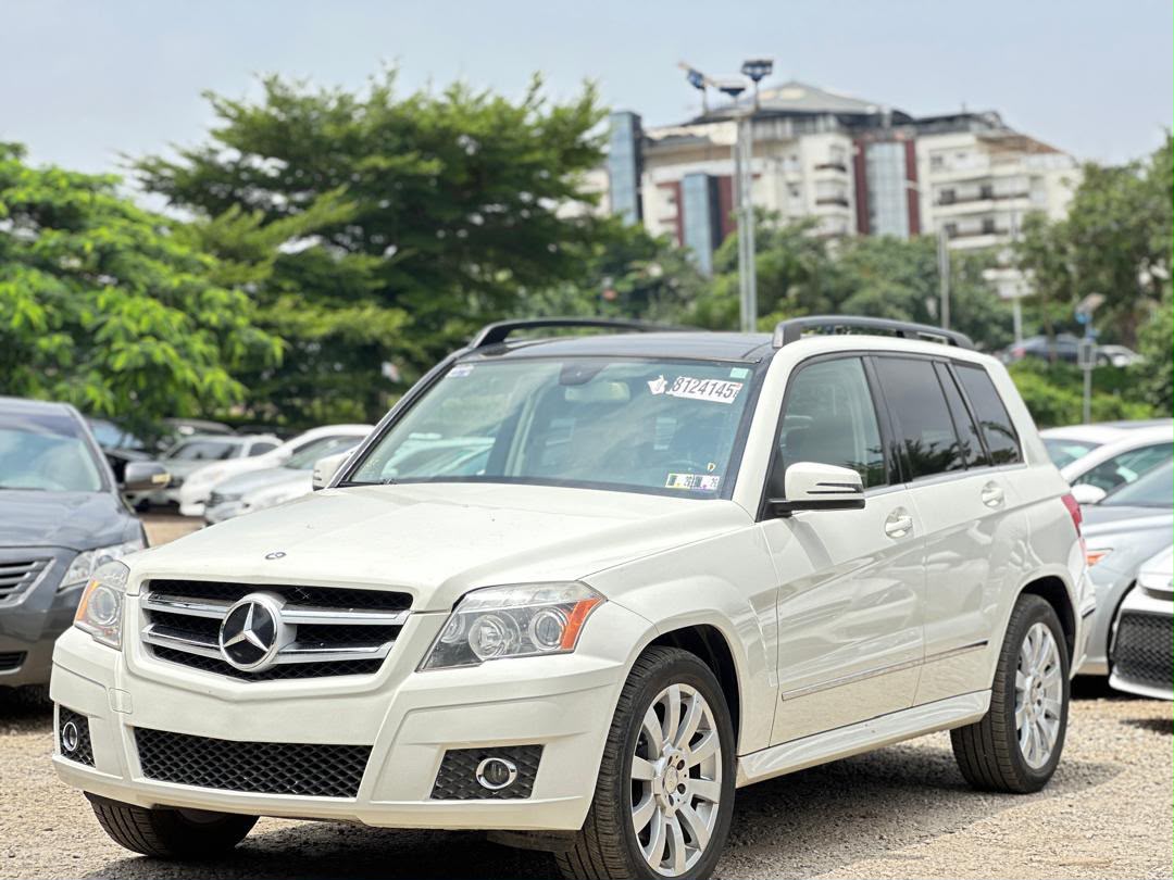 
								Foreign used 2011 GLK350 Benz for 15.5m Abuja full									
