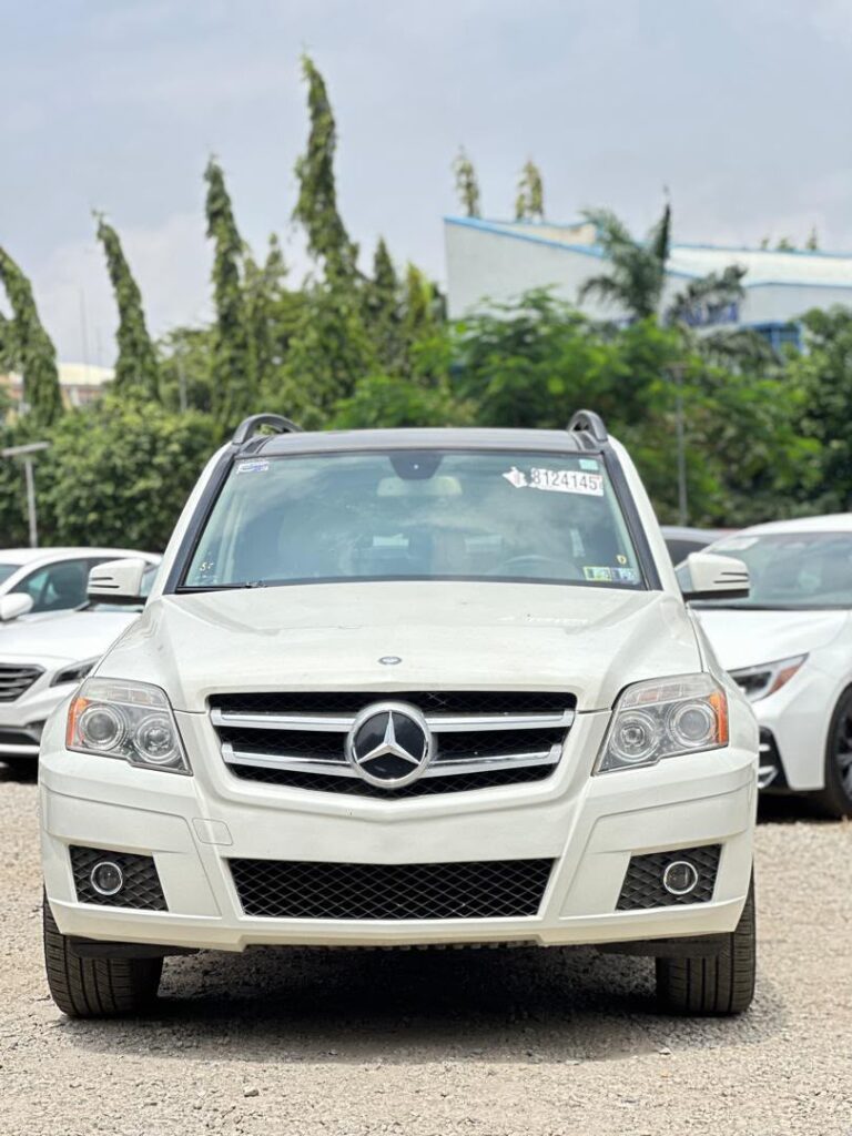 Foreign used 2011 GLK350 Benz for 15.5m Abuja