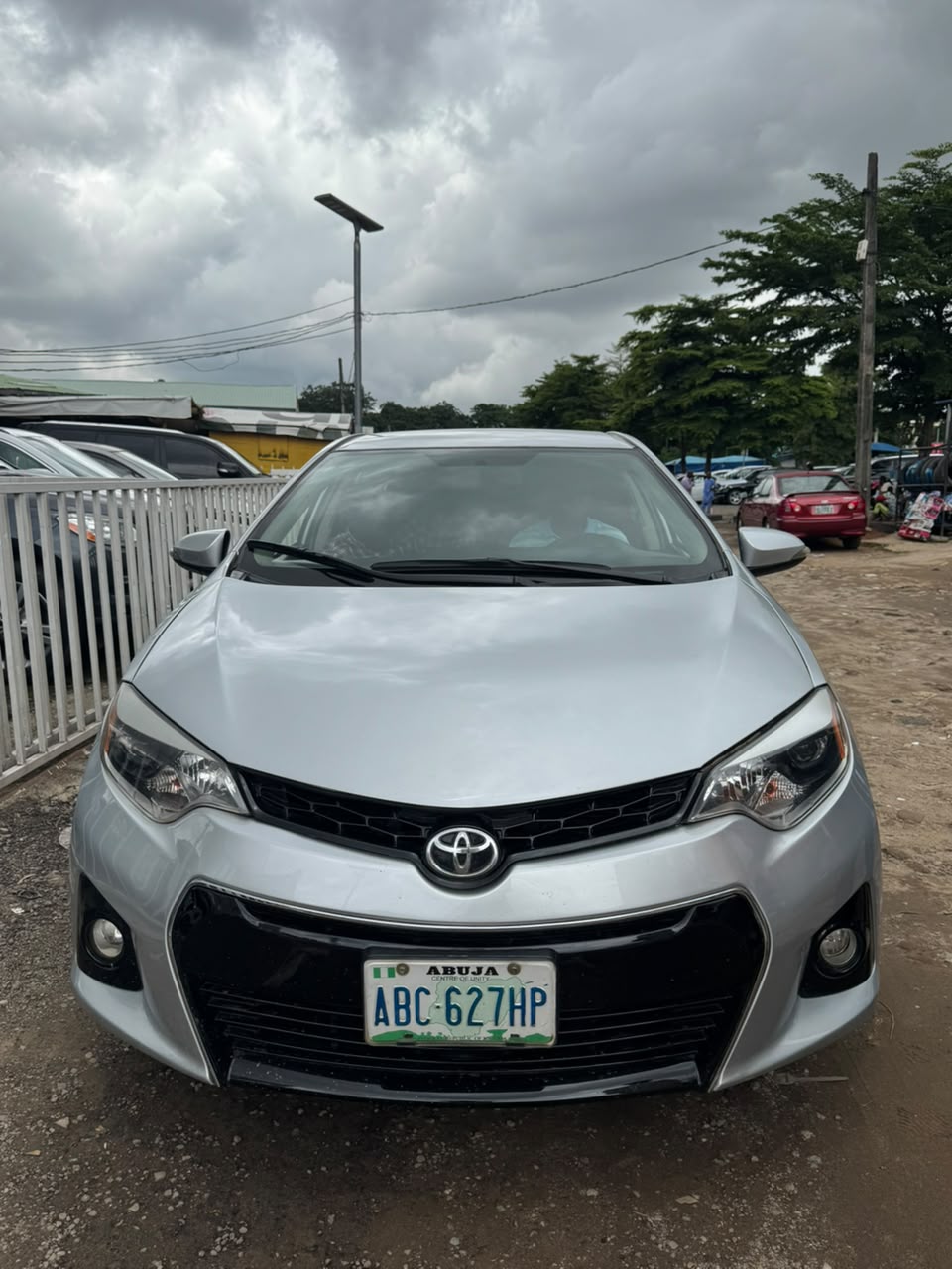 
								Distress sale Corolla 2014 is available price 9.5 million full									
