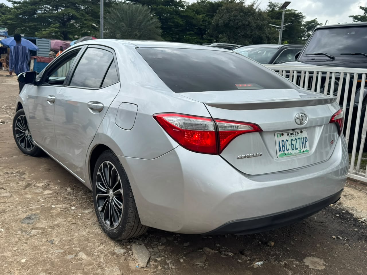 
								Distress sale Corolla 2014 is available price 9.5 million full									