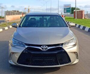 FOREIGN USED 2016 TOYOTA CAMRY XSE FULLEST OPTION V6 WITH ORIGINAL CUSTOM DUTY GOING FOR 18M ABUJA DEAL