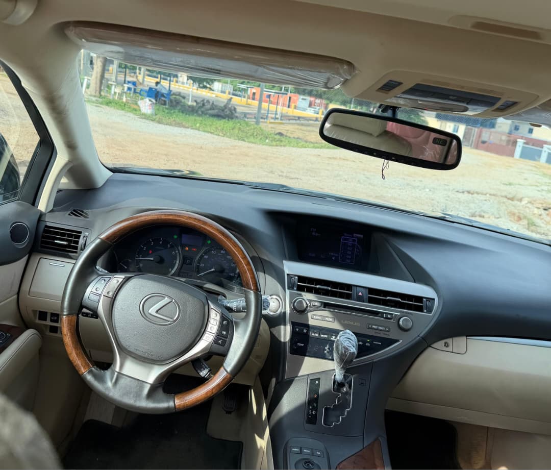
								FOREIGN USED 2014 LEXUS RX350 NOTHING TO FIX WITH ORIGINAL CUSTOM DUTY FULLY PAID GOING FOR 23.5M ABUJA DEAL full									