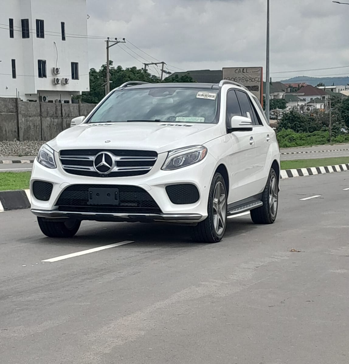 
								FOREIGN USED 2016 GLE400 FULLEST OPTION ACCIDENT FREE IN PRISTINE CONDITION NOTHING TO FIX WITH ORIGINAL CUSTOM DUTY FULLY PAID GOING FOR 37M ABUJA DEAL full									