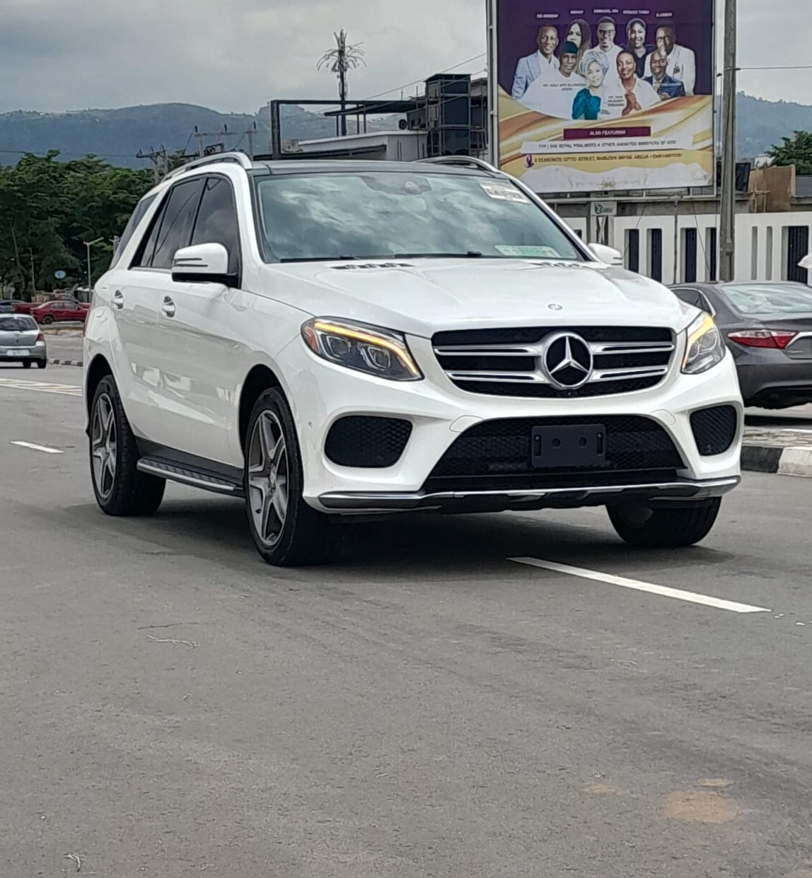 
								FOREIGN USED 2016 GLE400 FULLEST OPTION ACCIDENT FREE IN PRISTINE CONDITION NOTHING TO FIX WITH ORIGINAL CUSTOM DUTY FULLY PAID GOING FOR 37M ABUJA DEAL full									