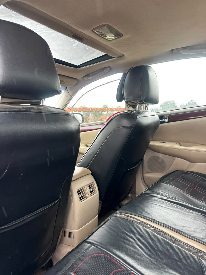 
								Giveaway Deal‼️‼️‼️ Carefully Used Lexus Es330 car is in pristine condition untouched engine and gear Ac chilling with proper documentation going for just 4.2m Last to my pockets Add sambo with me Lugbe Abuja📍 ZERO CHAIN DEAL full									