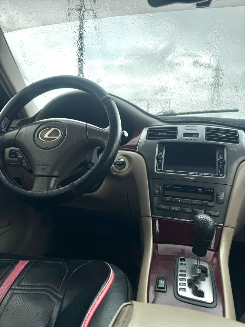 
								Giveaway Deal‼️‼️‼️ Carefully Used Lexus Es330 car is in pristine condition untouched engine and gear Ac chilling with proper documentation going for just 4.2m Last to my pockets Add sambo with me Lugbe Abuja📍 ZERO CHAIN DEAL full									