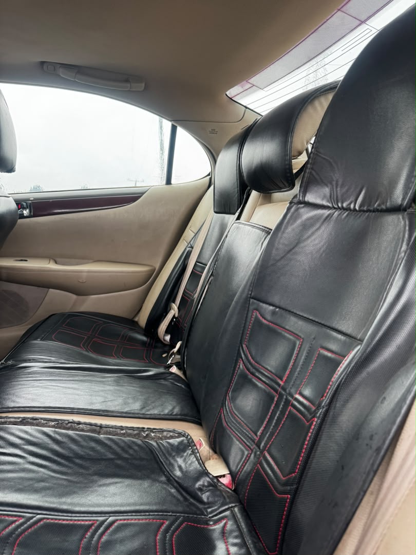
								Giveaway Deal‼️‼️‼️ Carefully Used Lexus Es330 car is in pristine condition untouched engine and gear Ac chilling with proper documentation going for just 4.2m Last to my pockets Add sambo with me Lugbe Abuja📍 ZERO CHAIN DEAL full									
