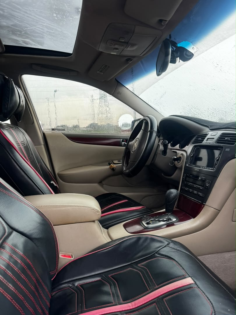 
								Giveaway Deal‼️‼️‼️ Carefully Used Lexus Es330 car is in pristine condition untouched engine and gear Ac chilling with proper documentation going for just 4.2m Last to my pockets Add sambo with me Lugbe Abuja📍 ZERO CHAIN DEAL full									
