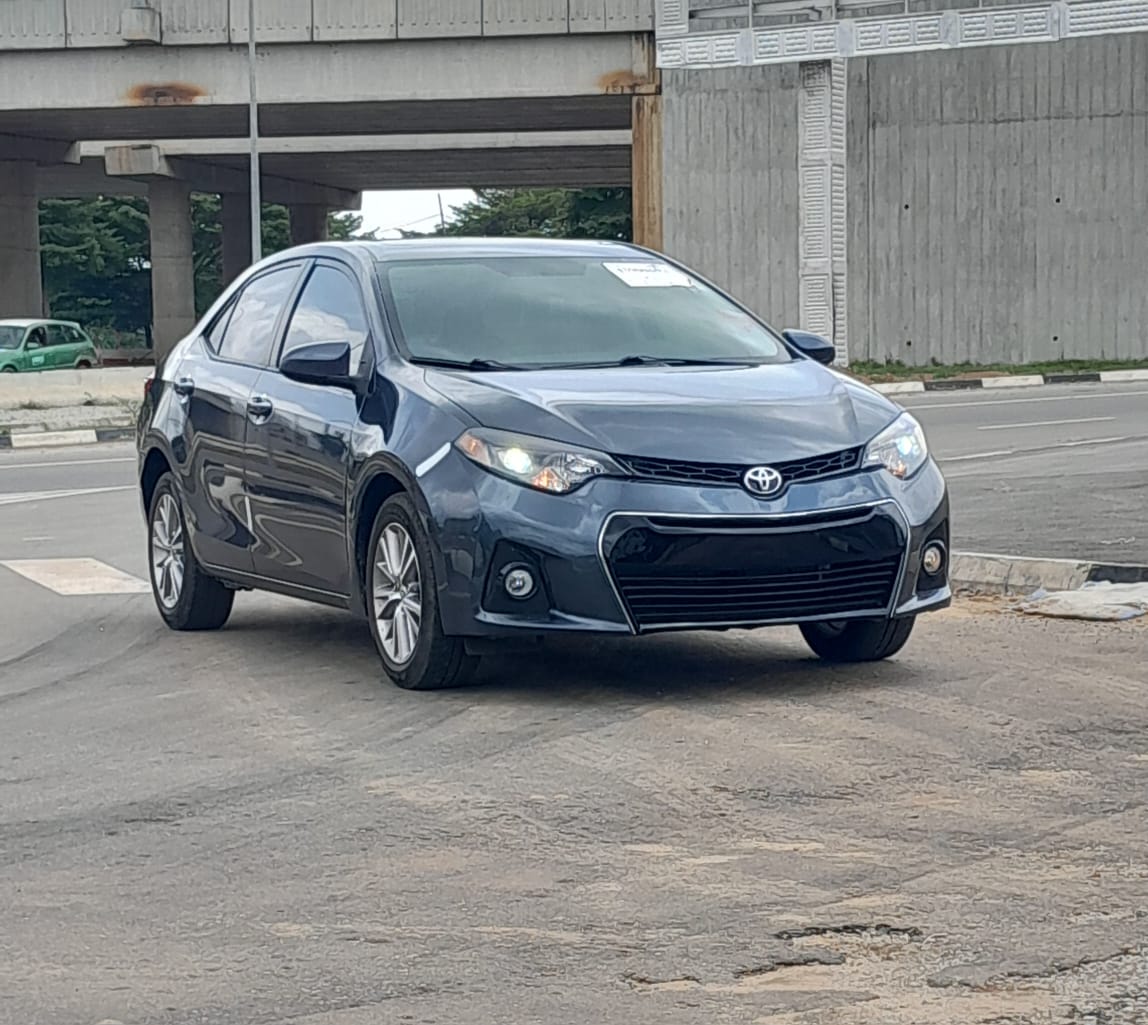 
								FOREIGN USED 2015 TOYOTA COROLLA, SUNROOF  KEYLESS ENTRY UNTAMPERED SYSTEM WITH CUSTOM DUTY FULLY PAID GOING FOR 15.5M ABUJA DEAL full									