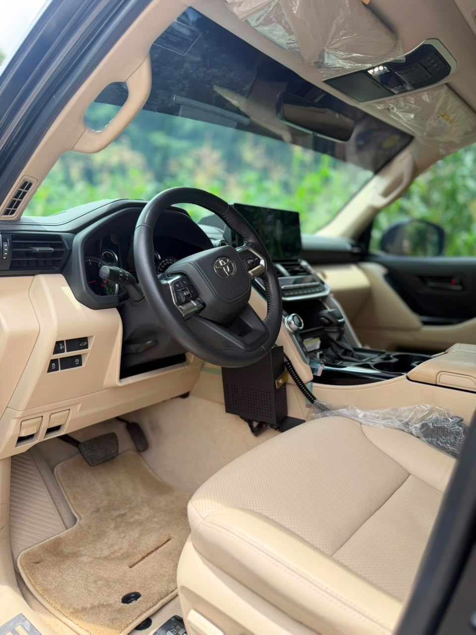 
								BRAND NEW 2025 LAND CRUISER VX TWIN TURBO   ORIGINAL DUTY 📃  PRICE: 139M 💰  ABUJA DEAL📍  NATIONWIDE DELIVERY full									
