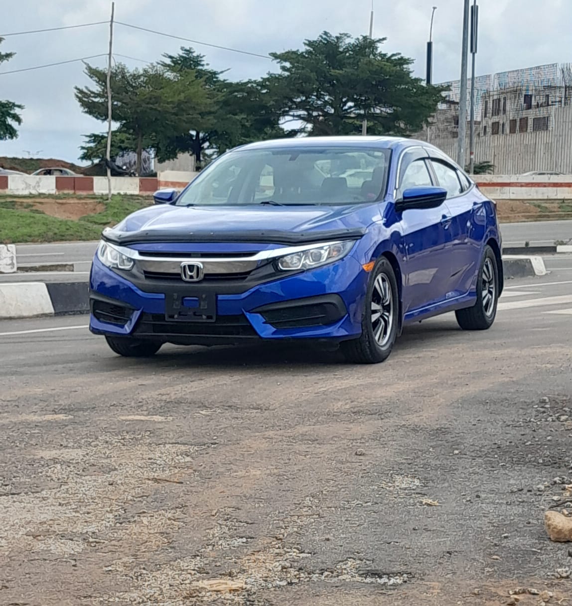 
								FOREIGN USED 2016 HONDA CIVIC WITH ORIGINAL CUSTOM DUTY UNTAMPERED SYSTEM GOING FOR 14.7M ABUJA DEAL full									