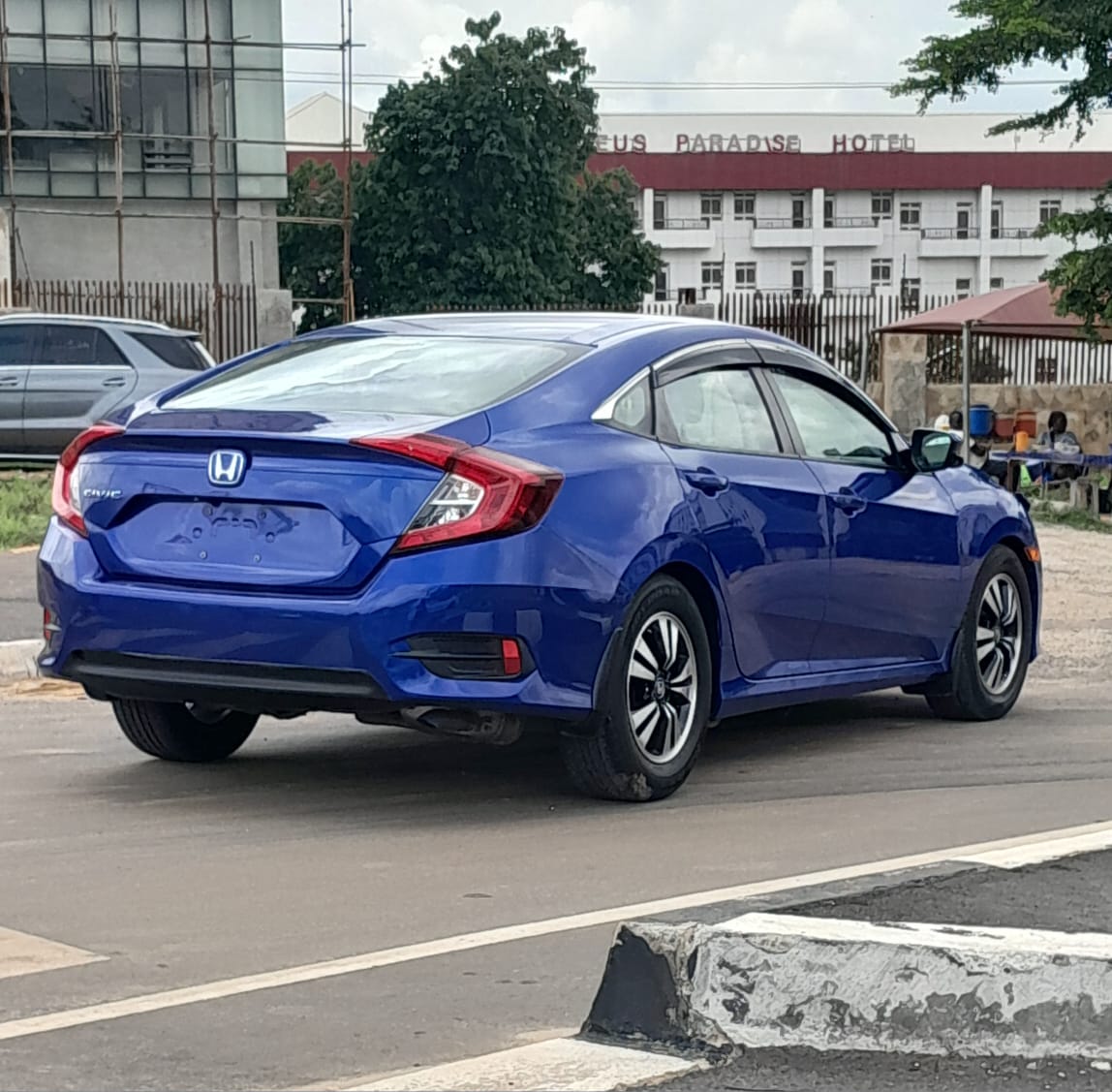 
								FOREIGN USED 2016 HONDA CIVIC WITH ORIGINAL CUSTOM DUTY UNTAMPERED SYSTEM GOING FOR 14.7M ABUJA DEAL full									