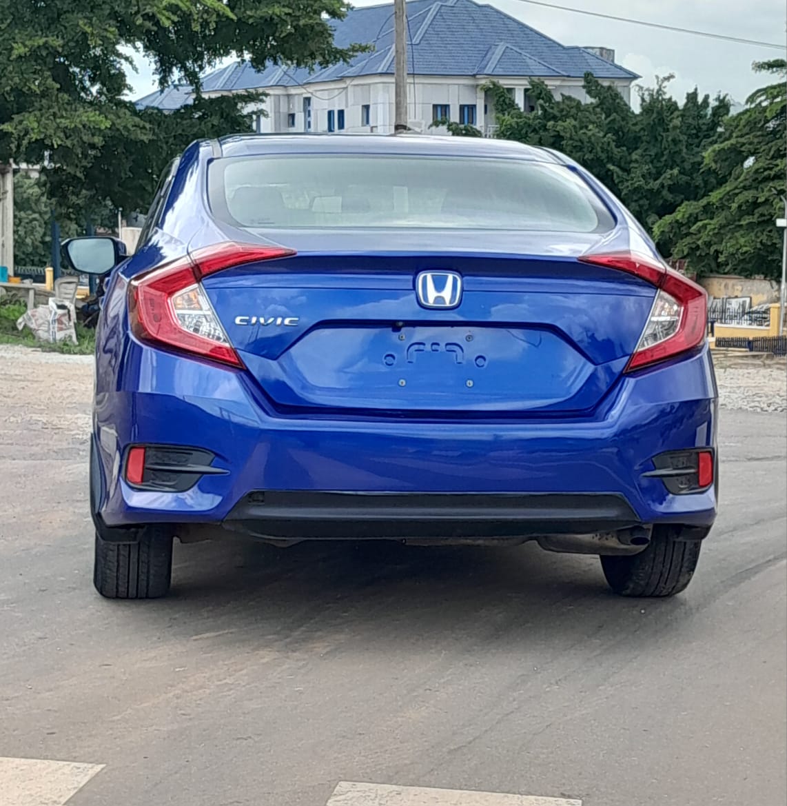 
								FOREIGN USED 2016 HONDA CIVIC WITH ORIGINAL CUSTOM DUTY UNTAMPERED SYSTEM GOING FOR 14.7M ABUJA DEAL full									